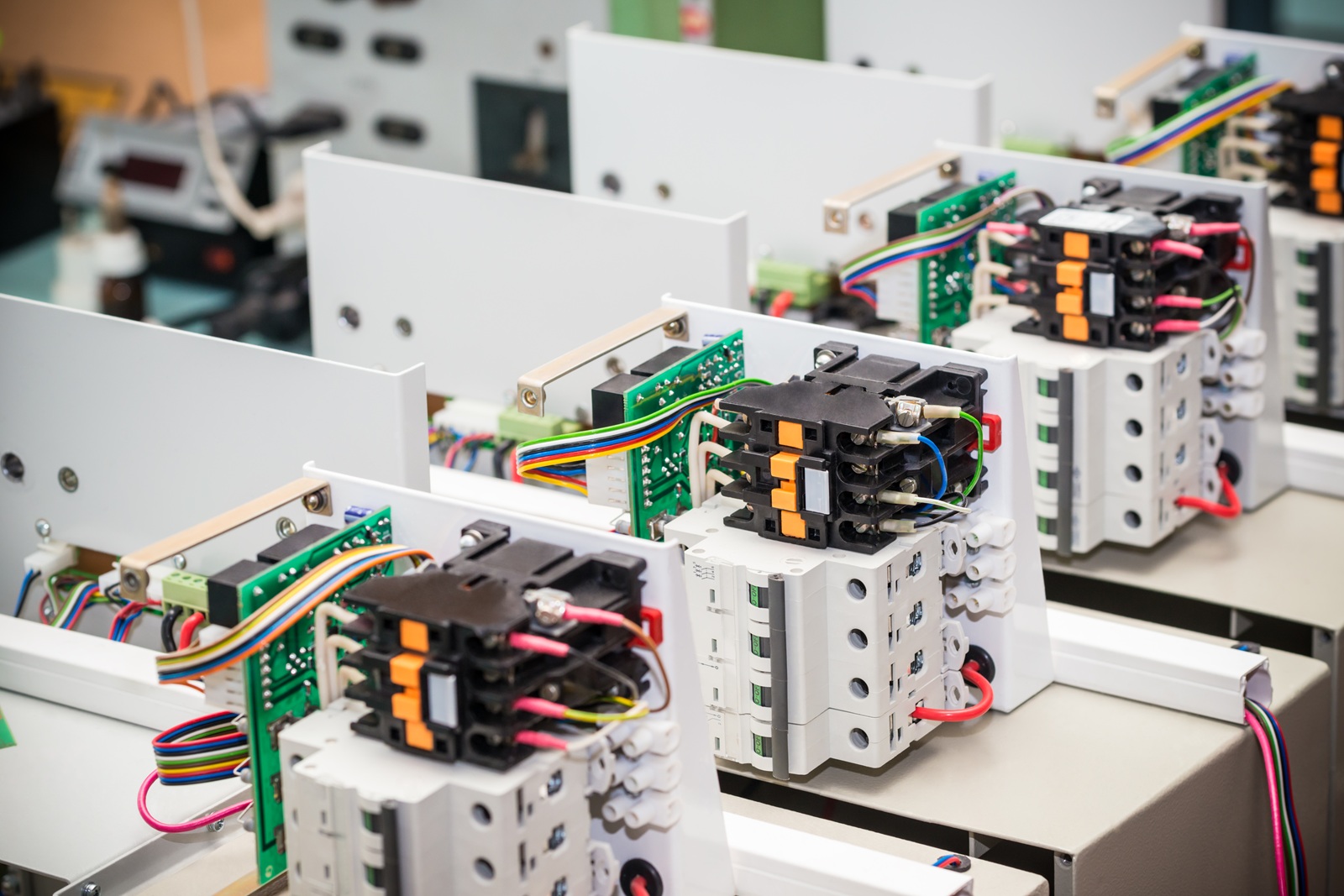 Proiecte și Reparații Electrice Navale